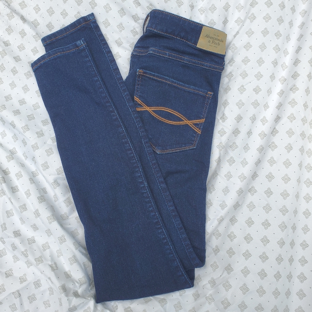 Abercrombie & Fitch Dark Wash Slim Jeans Size 6S